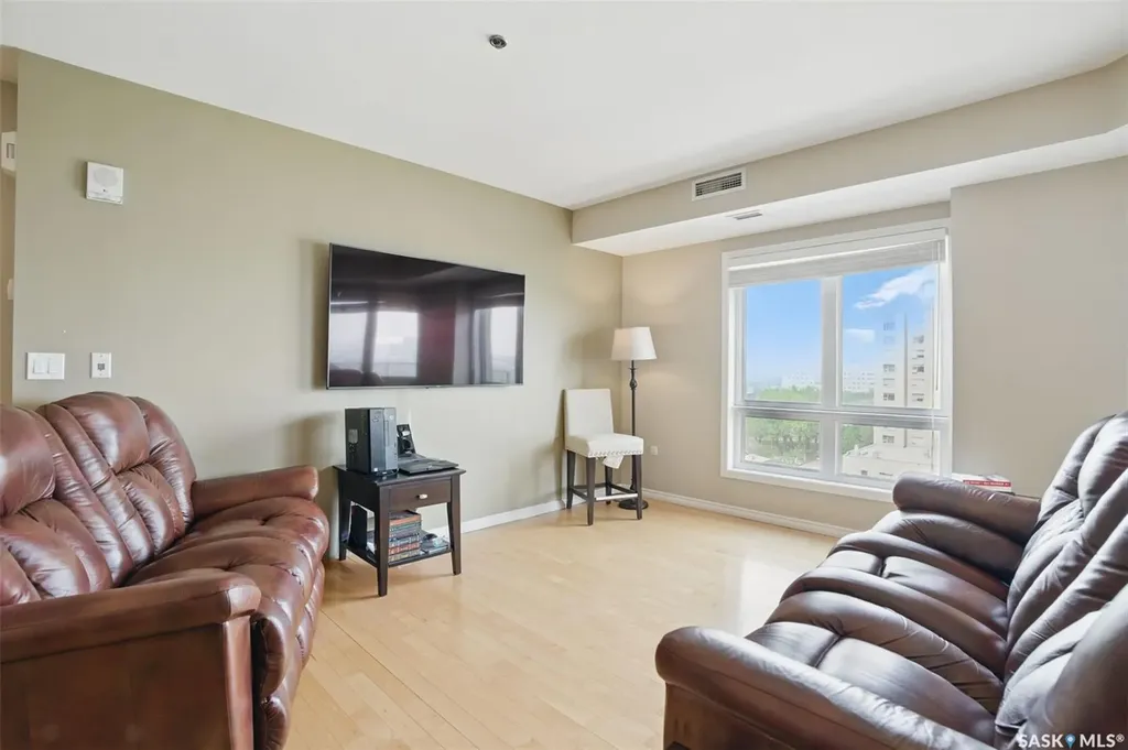 902 Spadina Crescent E Saskatoon SK S7K 0G8