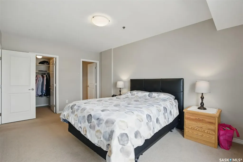 902 Spadina Crescent E Saskatoon SK S7K 0G8
