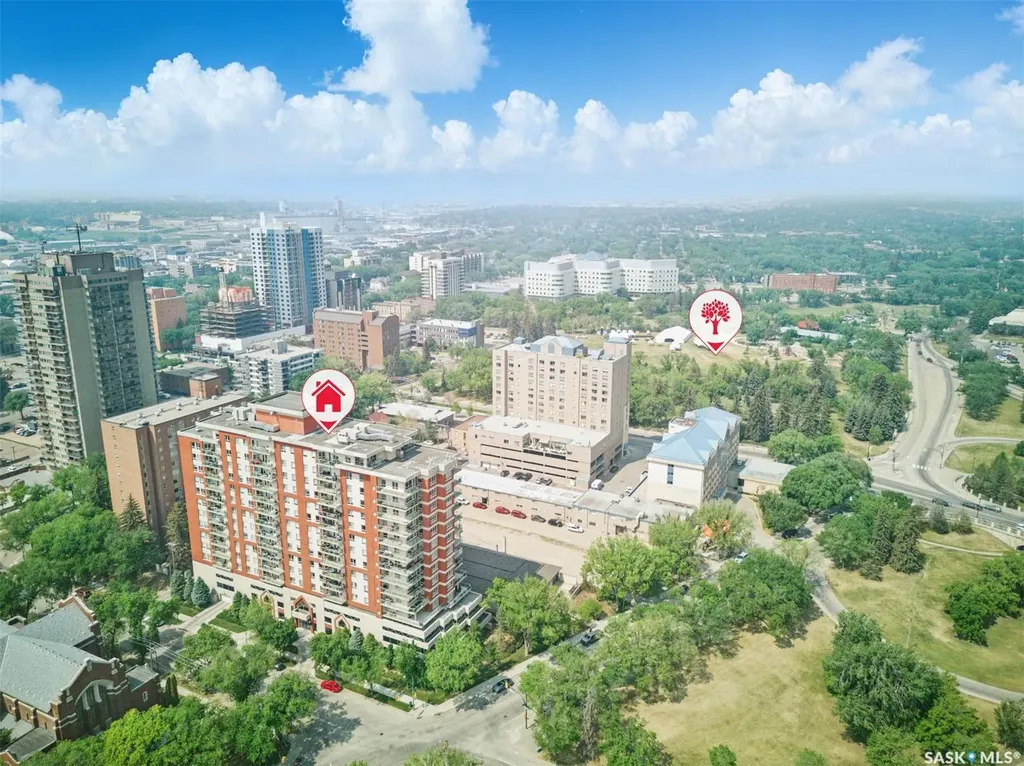 902 Spadina Crescent E Saskatoon SK S7K 0G8
