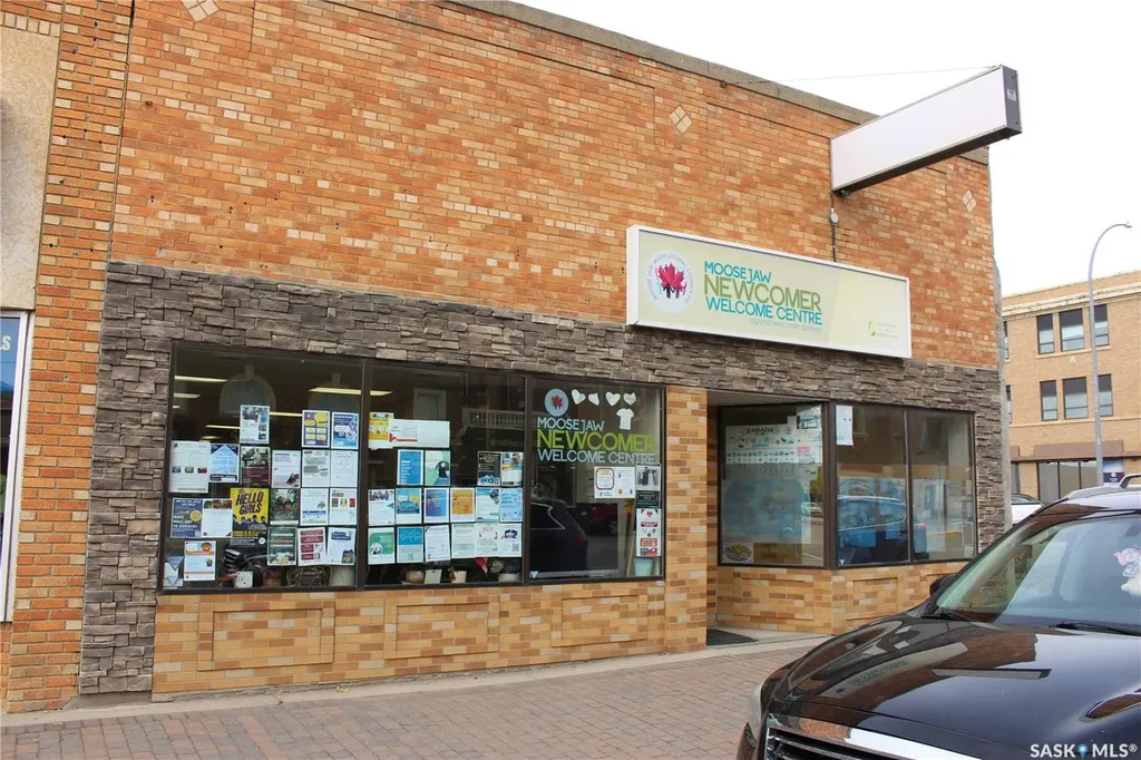 432 Main Street Moose Jaw SK S6H 3K2