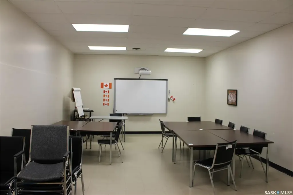 432 Main Street Moose Jaw SK S6H 3K2