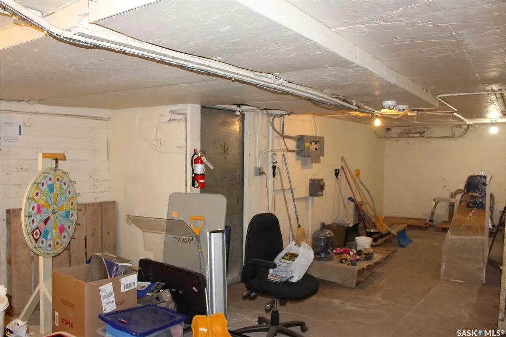 432 Main Street Moose Jaw SK S6H 3K2