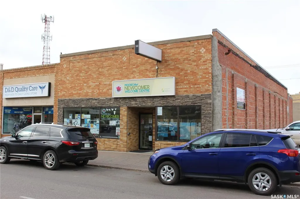 432 Main Street Moose Jaw SK S6H 3K2