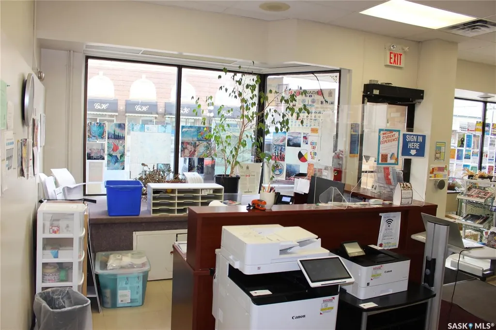 432 Main Street Moose Jaw SK S6H 3K2