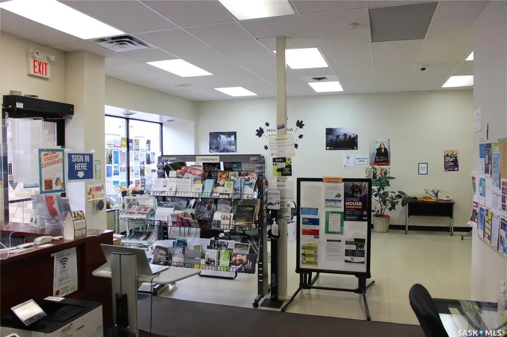 432 Main Street Moose Jaw SK S6H 3K2
