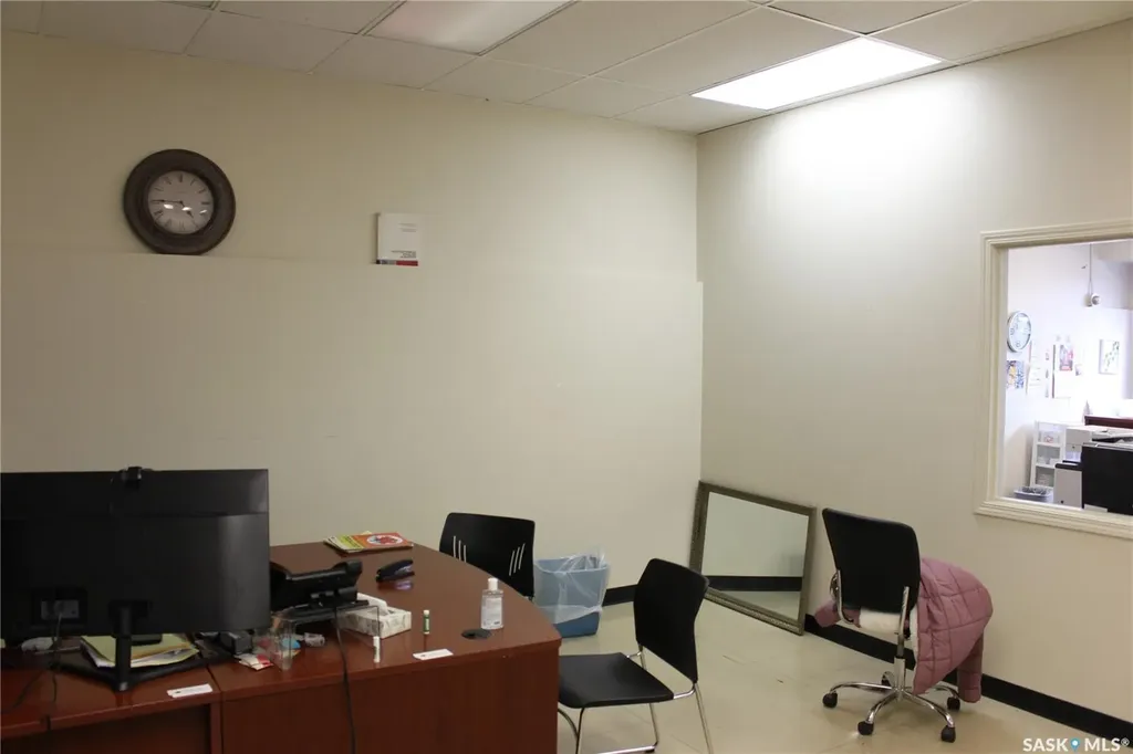 432 Main Street Moose Jaw SK S6H 3K2