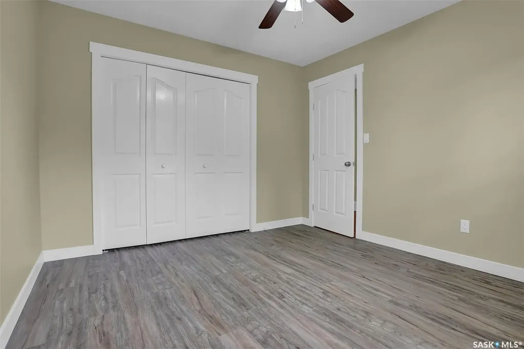 30 Shore Bay Regina SK S4R 7H6