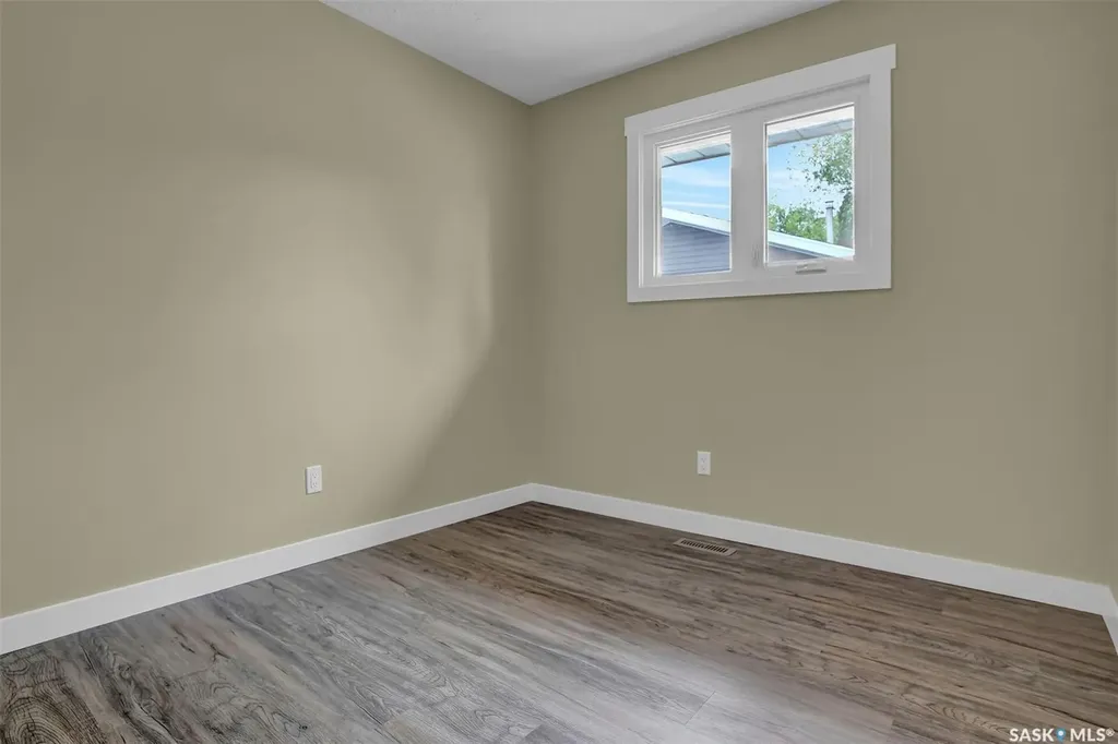 30 Shore Bay Regina SK S4R 7H6