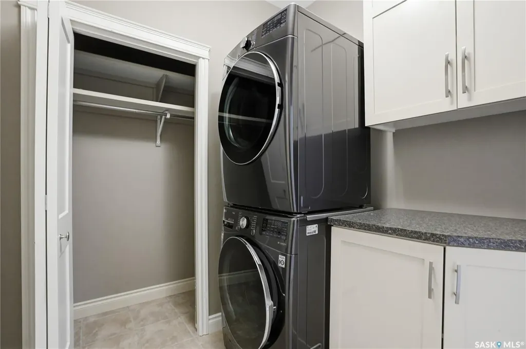 301 Cartwright Terrace Saskatoon SK S7T 1E2