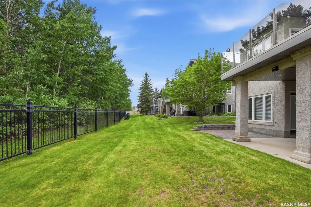 301 Cartwright Terrace Saskatoon SK S7T 1E2