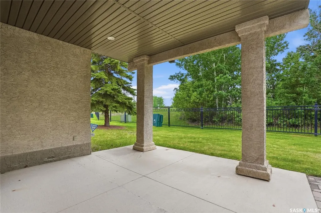 301 Cartwright Terrace Saskatoon SK S7T 1E2