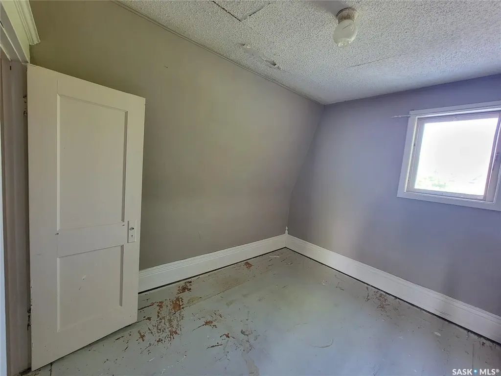 223 2nd Avenue E Unity SK S0K 4L0