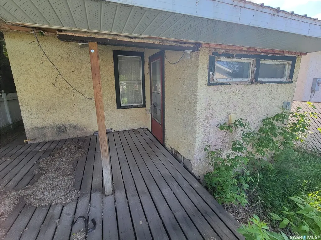 223 2nd Avenue E Unity SK S0K 4L0