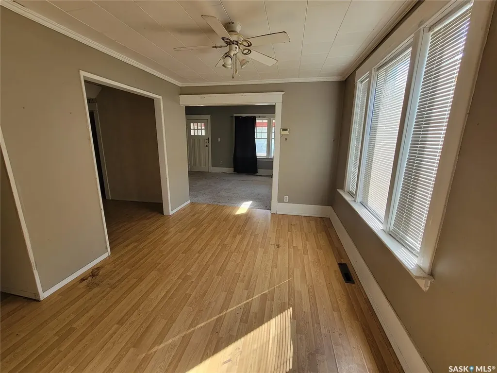 223 2nd Avenue E Unity SK S0K 4L0