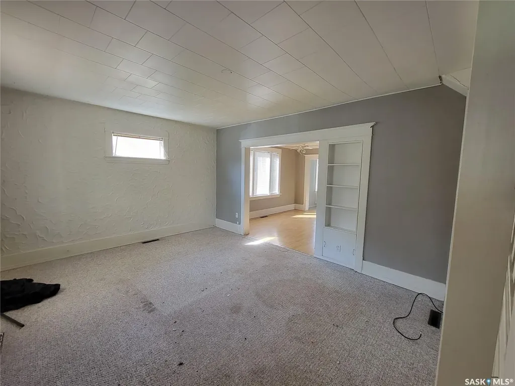 223 2nd Avenue E Unity SK S0K 4L0