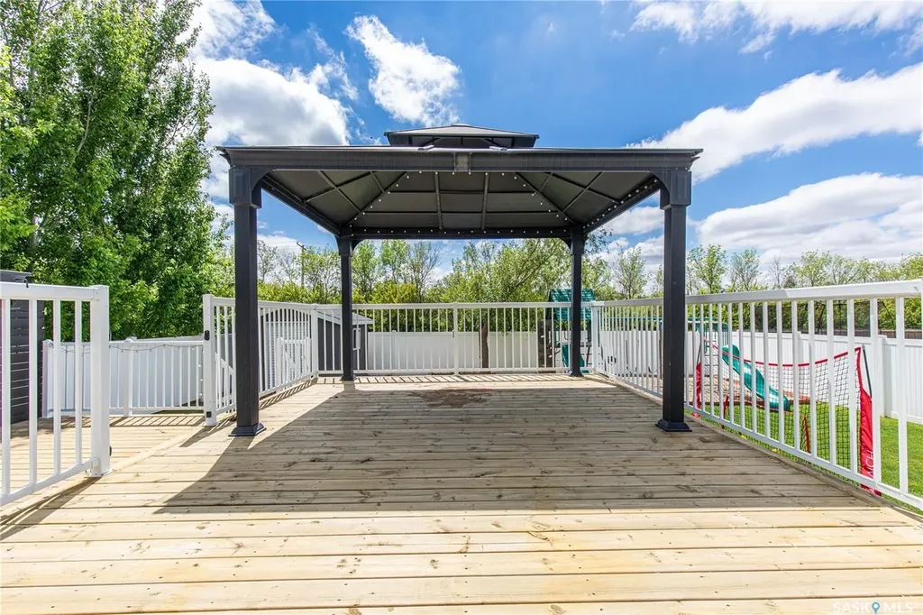 1109 Meier Drive Moose Jaw SK S6J 0B2