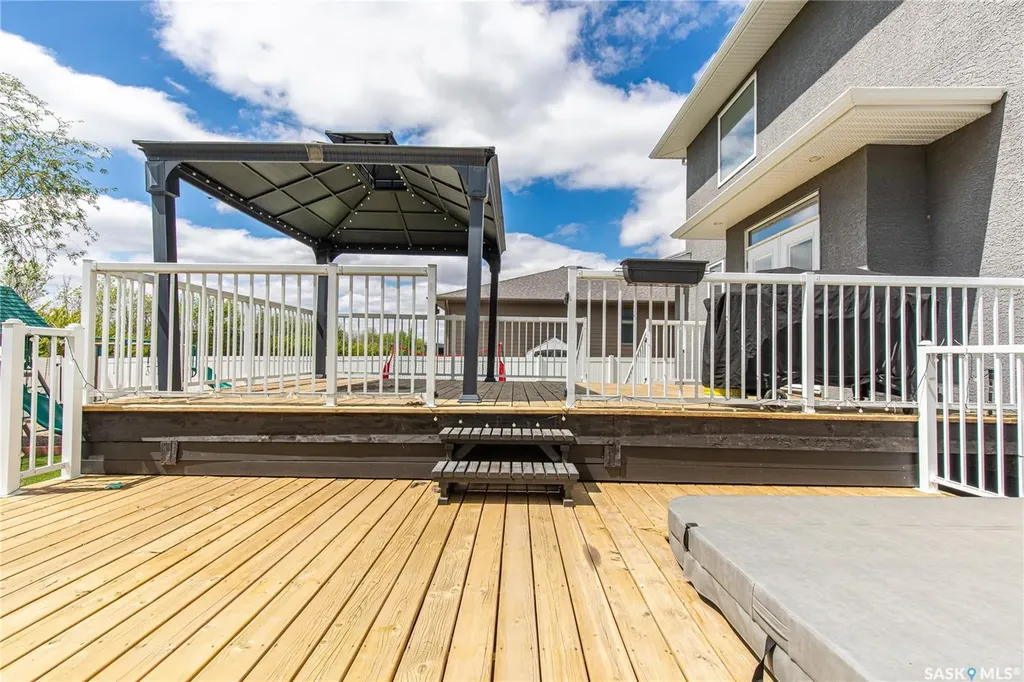 1109 Meier Drive Moose Jaw SK S6J 0B2