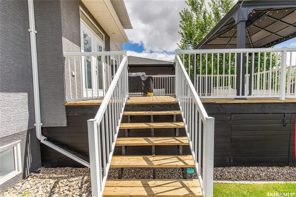 1109 Meier Drive Moose Jaw SK S6J 0B2