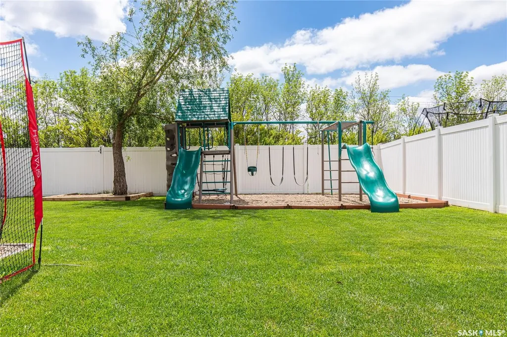 1109 Meier Drive Moose Jaw SK S6J 0B2