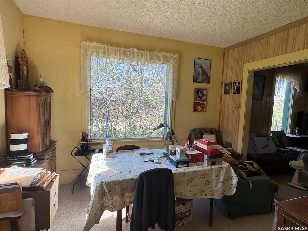 218 Main Street Mossbank SK S0H 3G0