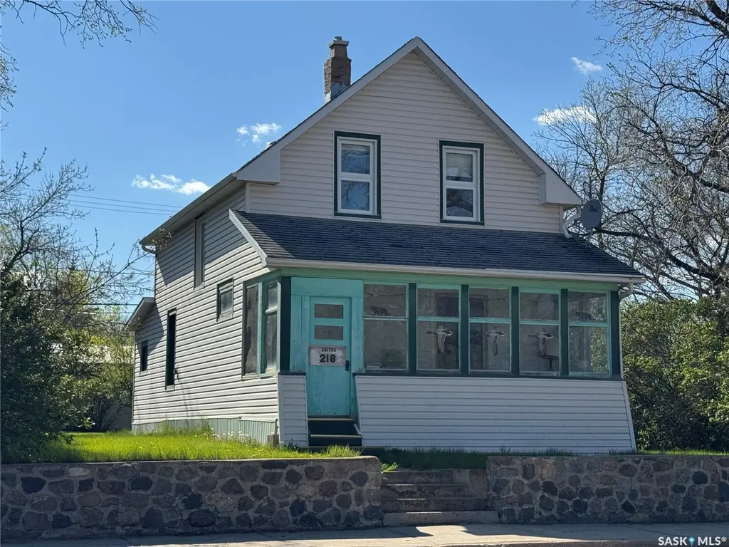218 Main Street Mossbank SK S0H 3G0