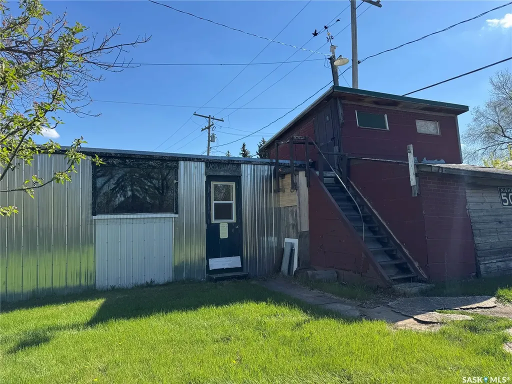 218 Main Street Mossbank SK S0H 3G0