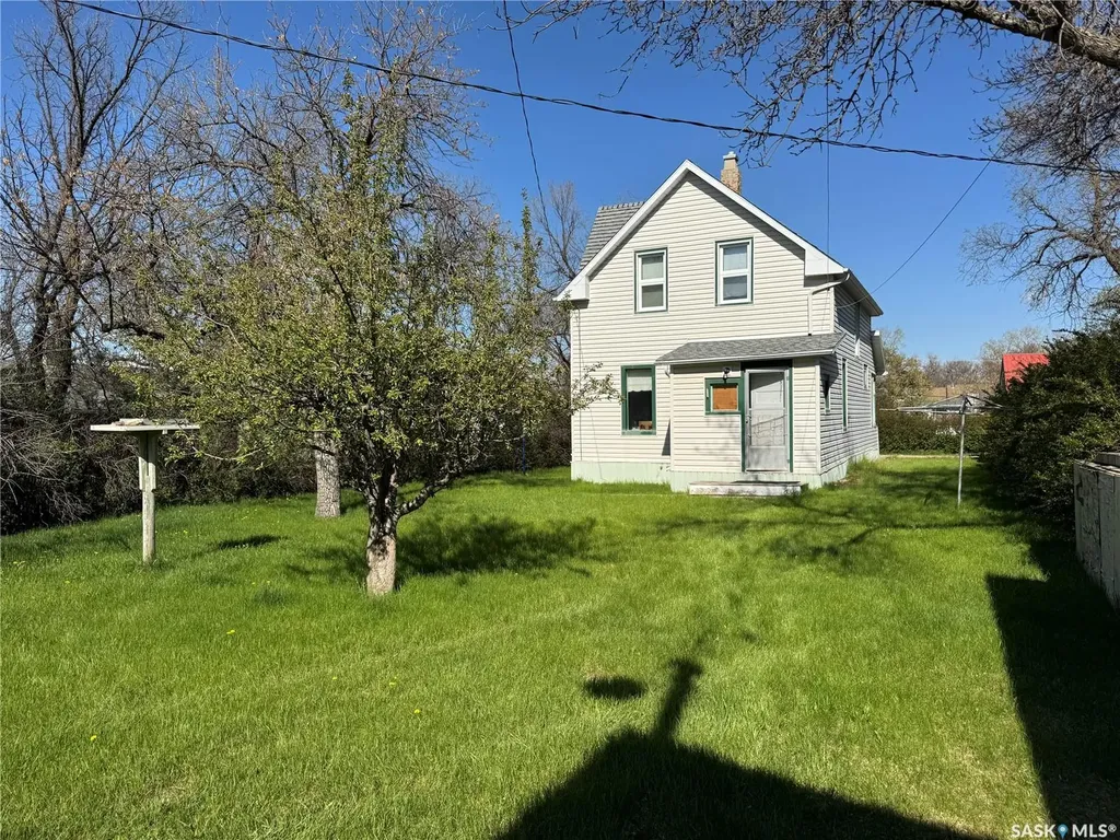 218 Main Street Mossbank SK S0H 3G0