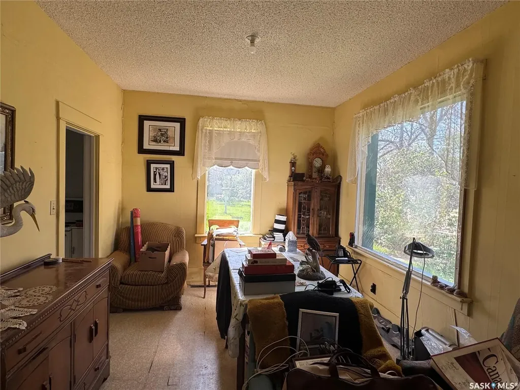 218 Main Street Mossbank SK S0H 3G0