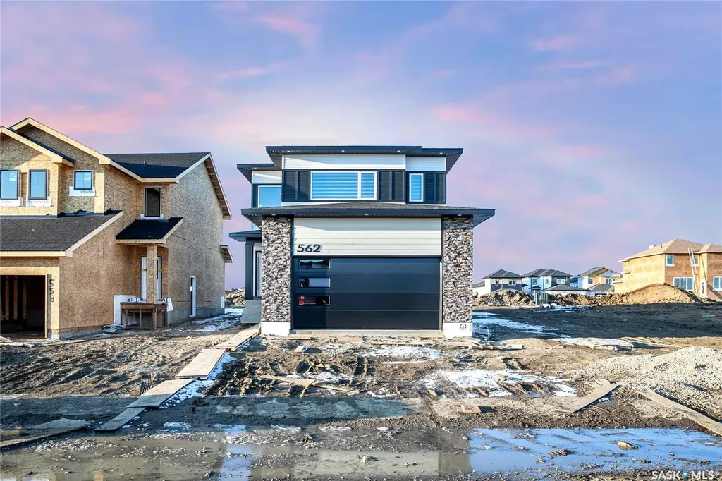 430 Nazarali Manor Saskatoon SK S7H 0W2