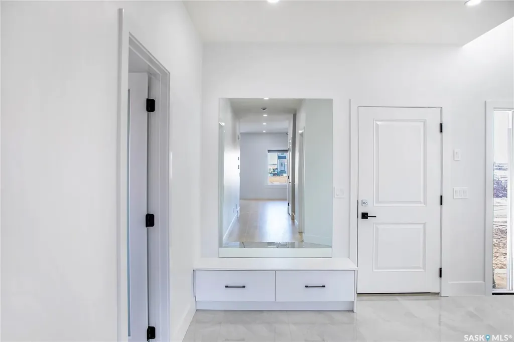 430 Nazarali Manor Saskatoon SK S7H 0W2