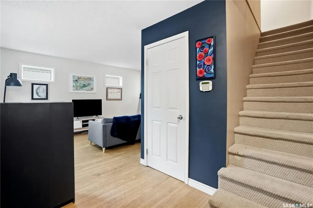 3229 15th Avenue Regina SK S4T 1T1