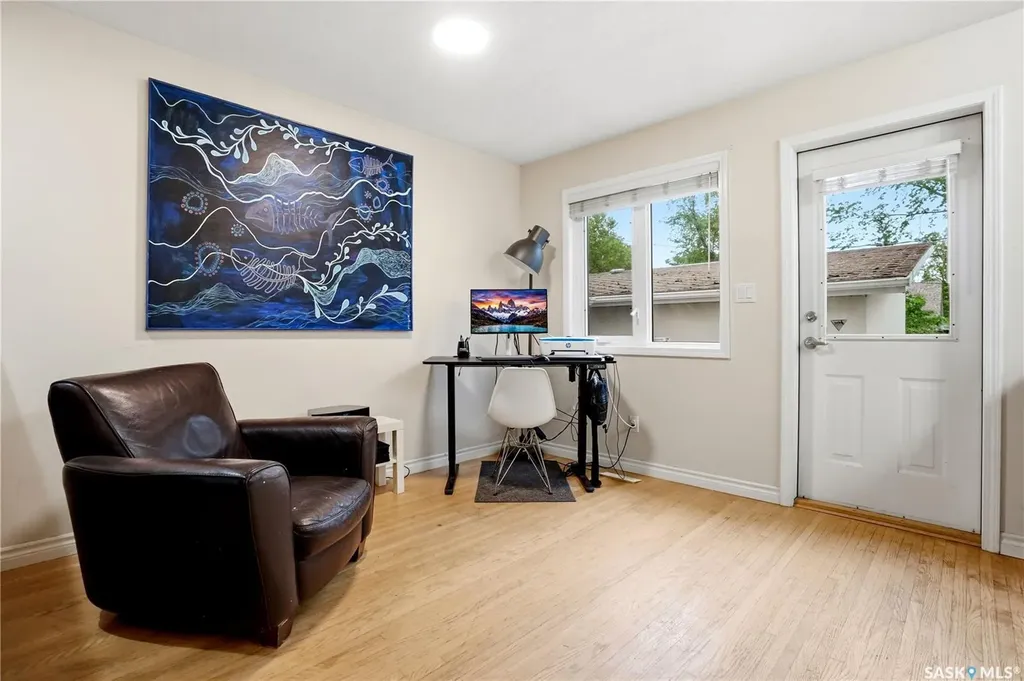 3229 15th Avenue Regina SK S4T 1T1