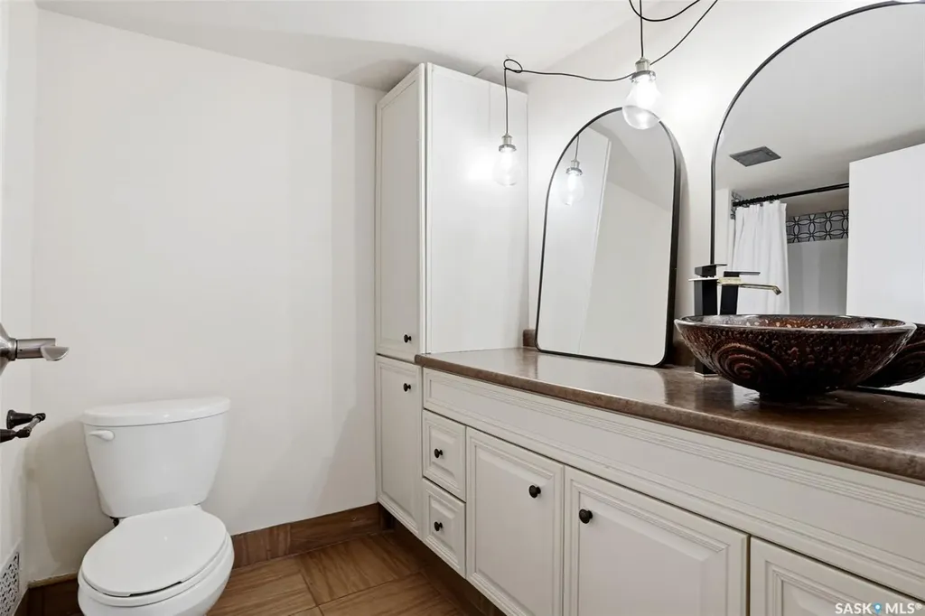 2125 Osler Street Regina SK S4P 4G9