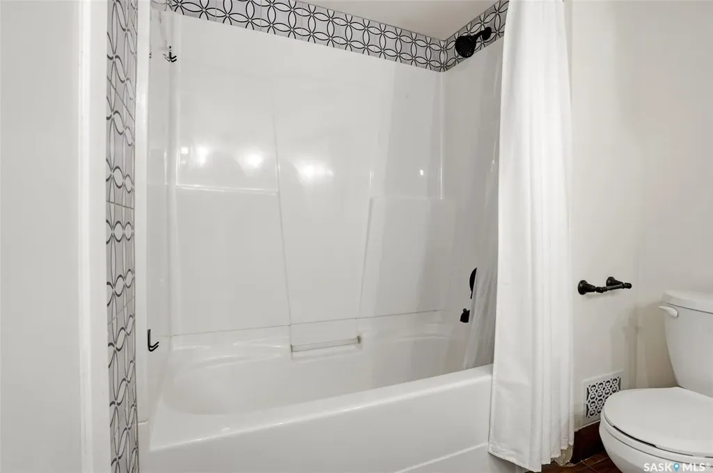 2125 Osler Street Regina SK S4P 4G9
