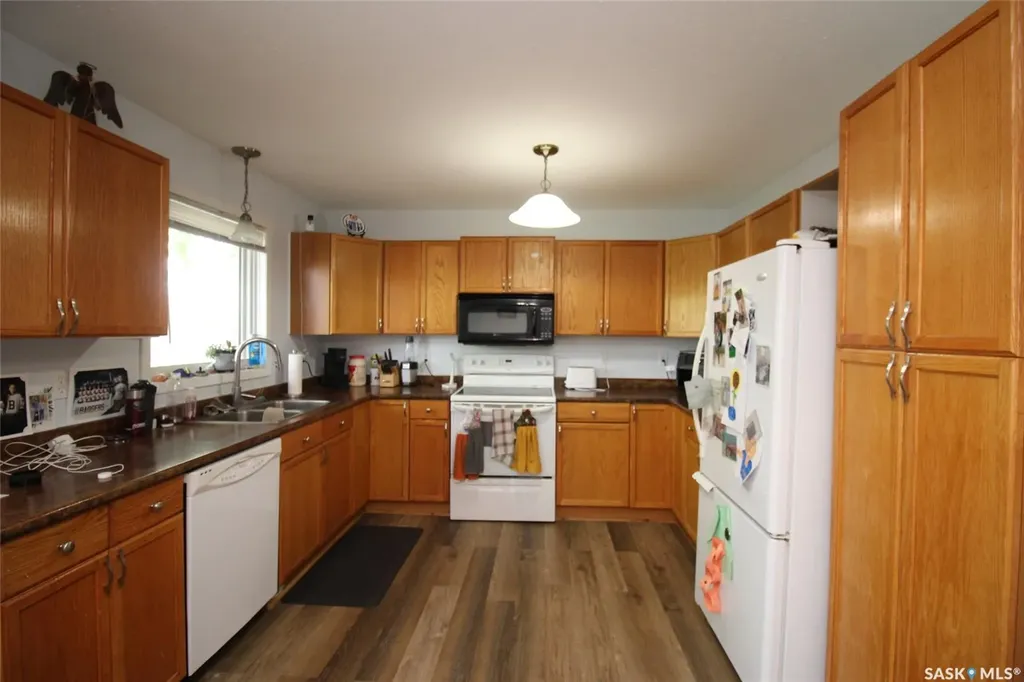 622 9th Street W Shaunavon SK S0N 2M0