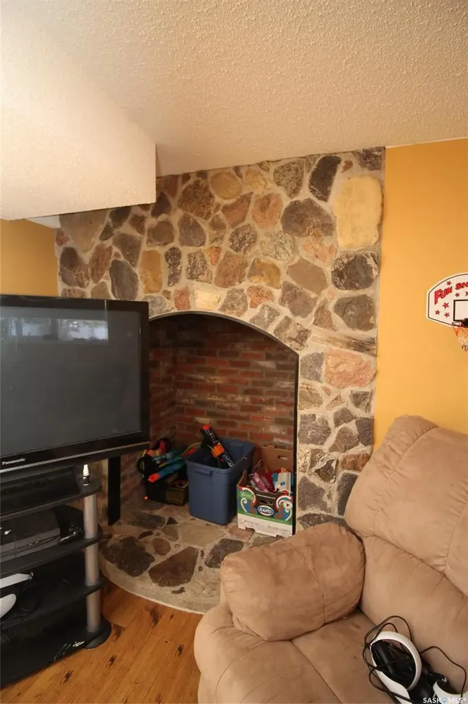 622 9th Street W Shaunavon SK S0N 2M0