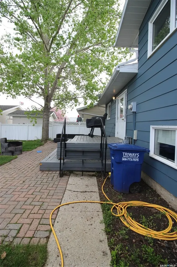 622 9th Street W Shaunavon SK S0N 2M0