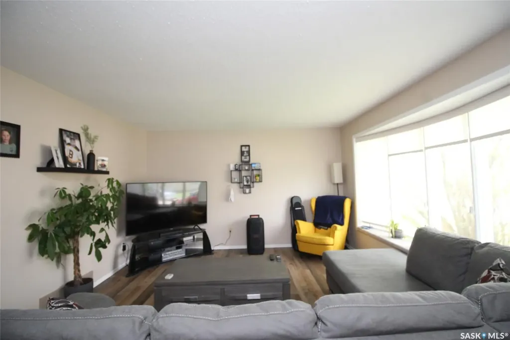622 9th Street W Shaunavon SK S0N 2M0
