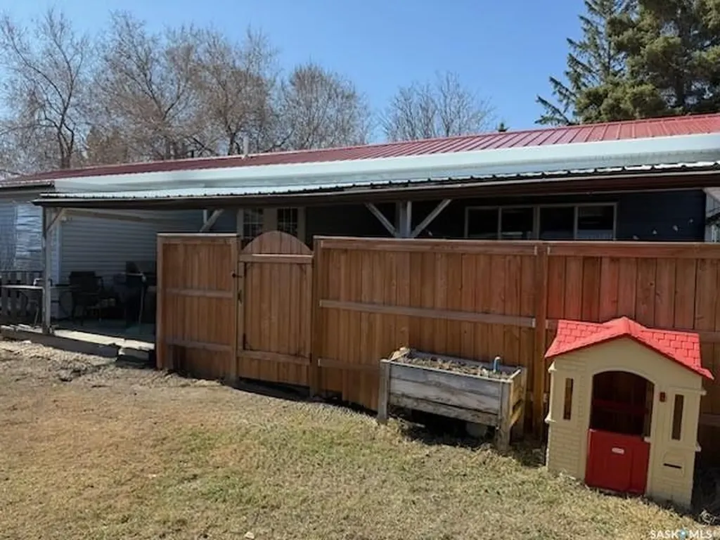351 30th Street Battleford SK S0M 0E0