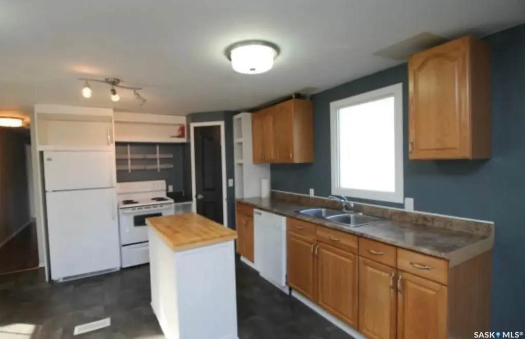 351 30th Street Battleford SK S0M 0E0