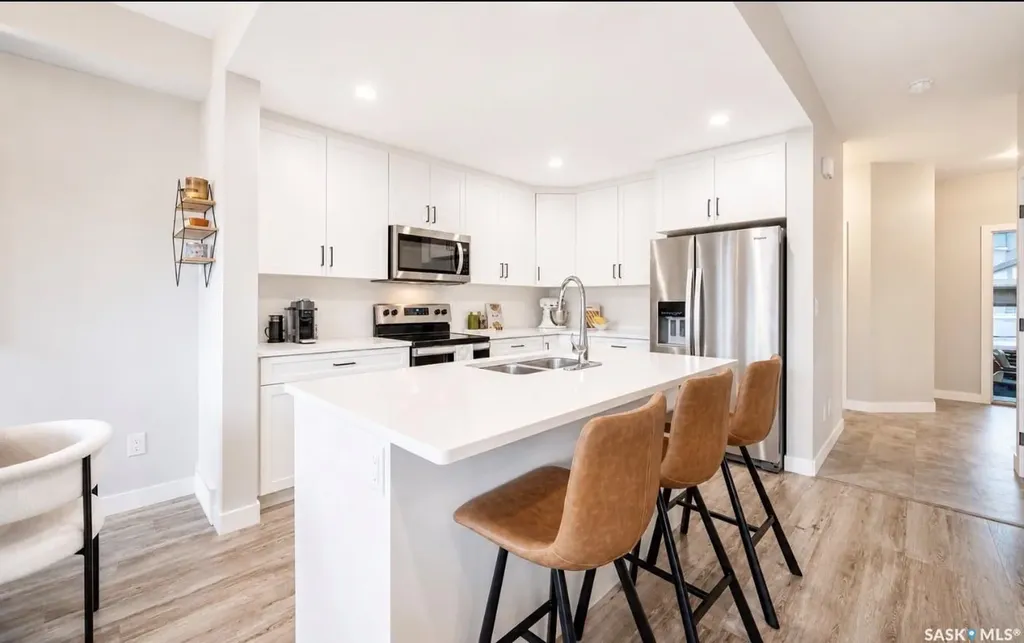 525 Mahabir Lane Saskatoon SK S7W 1G1