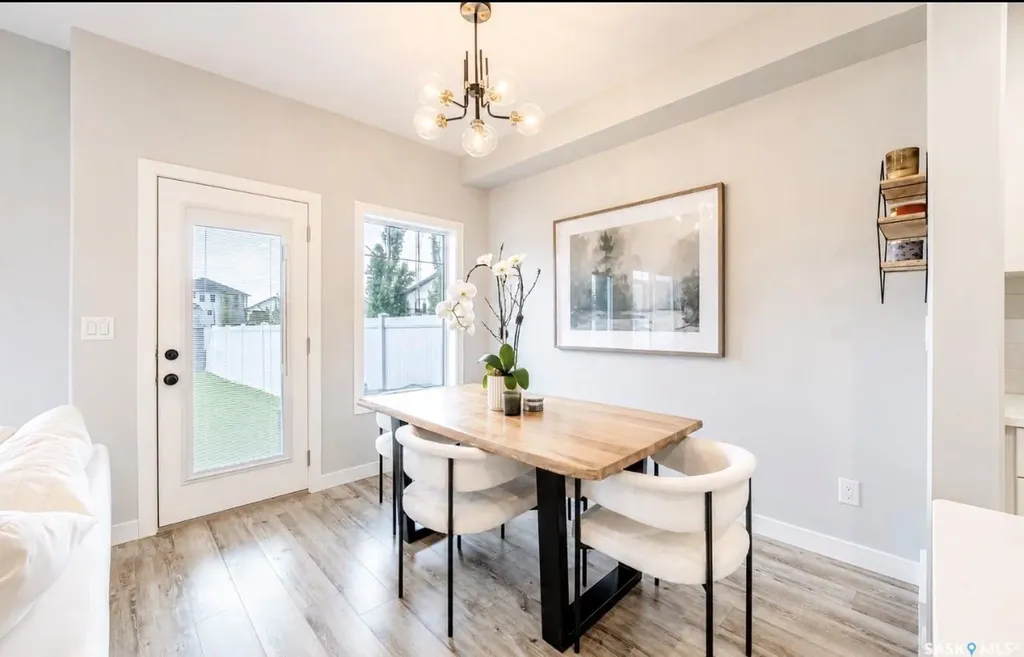 525 Mahabir Lane Saskatoon SK S7W 1G1