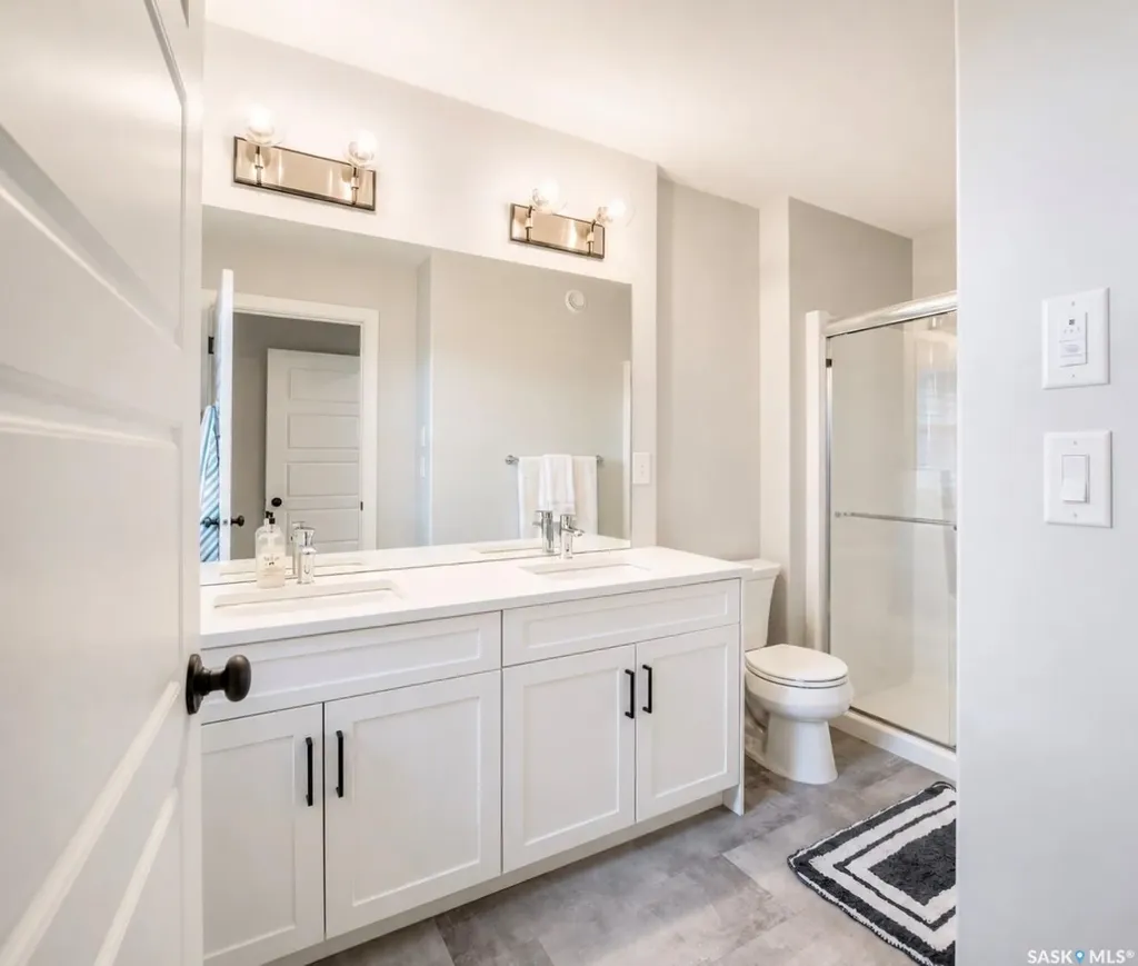 525 Mahabir Lane Saskatoon SK S7W 1G1