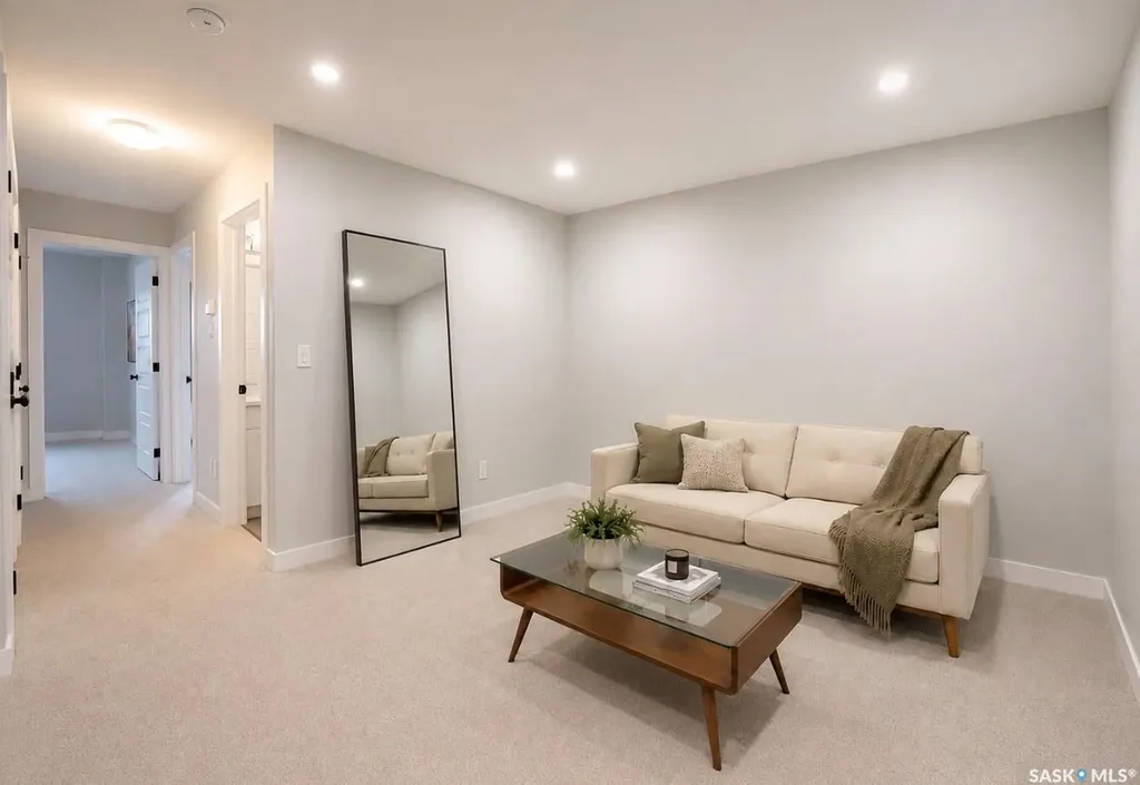 525 Mahabir Lane Saskatoon SK S7W 1G1