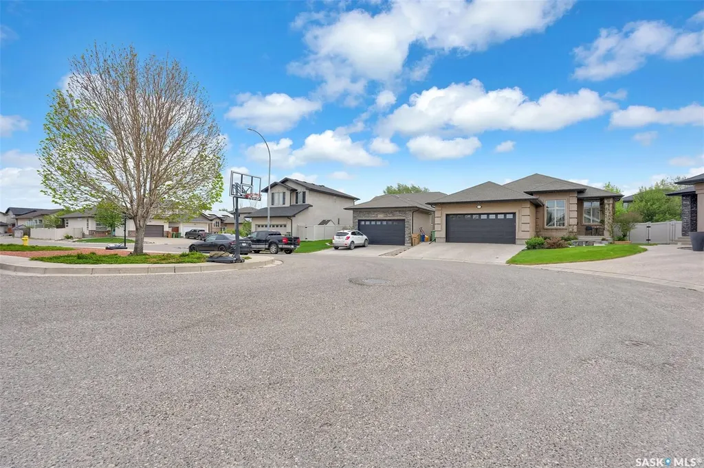 4635 Ellard Court Regina SK S4X 0B3