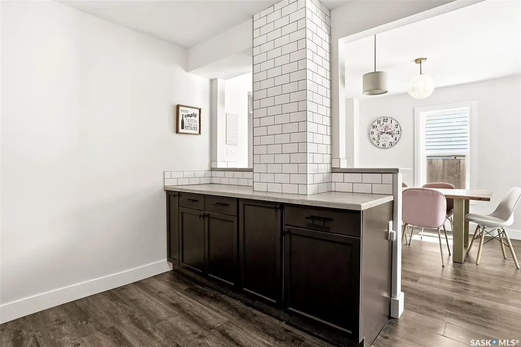 1030 Connaught Avenue Moose Jaw SK S6H 4B5