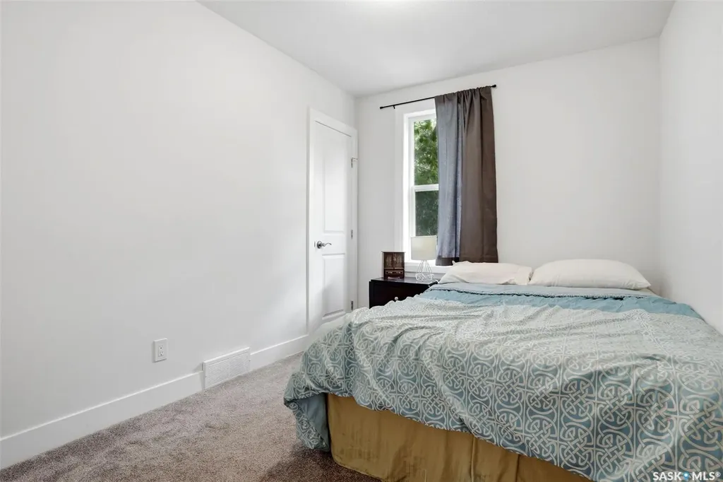 1030 Connaught Avenue Moose Jaw SK S6H 4B5
