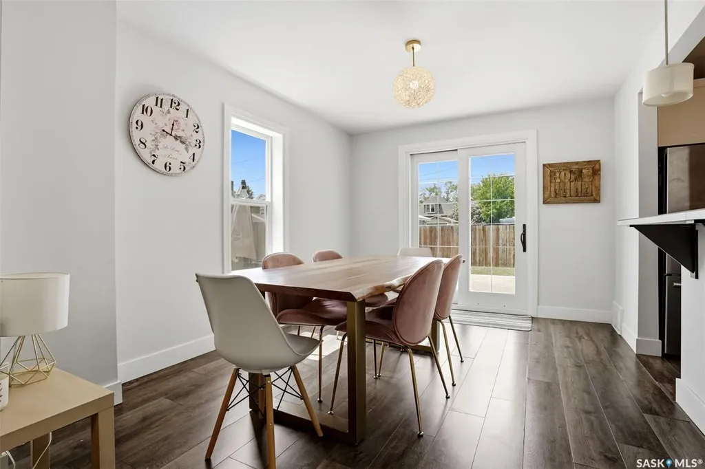 1030 Connaught Avenue Moose Jaw SK S6H 4B5