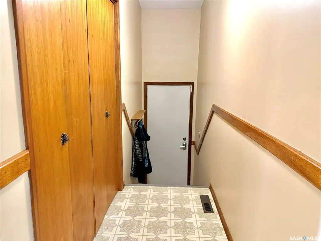 522 100th Street North Battleford SK S9A 0T4