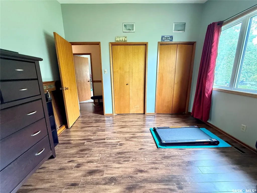 522 100th Street North Battleford SK S9A 0T4